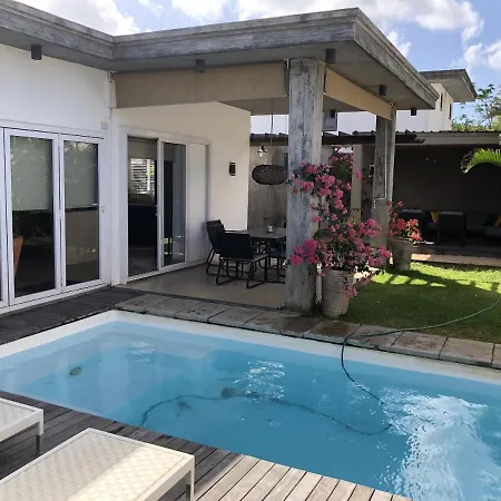 Elegant Villa In Grand Baie With Pool